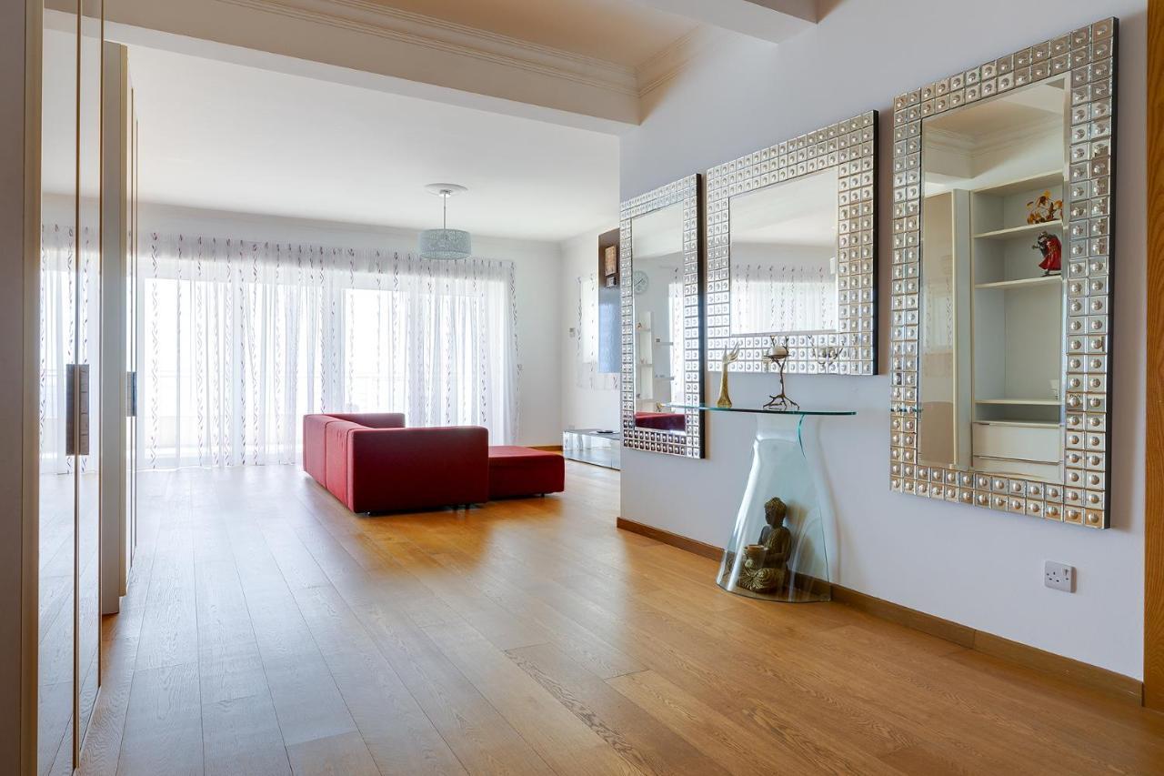 Seafront Apartment In Sliema With Pool, Upmarket Complex 外观 照片