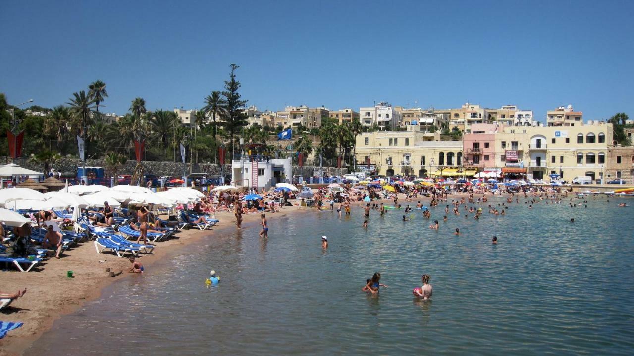 Seafront Apartment In Sliema With Pool, Upmarket Complex 外观 照片
